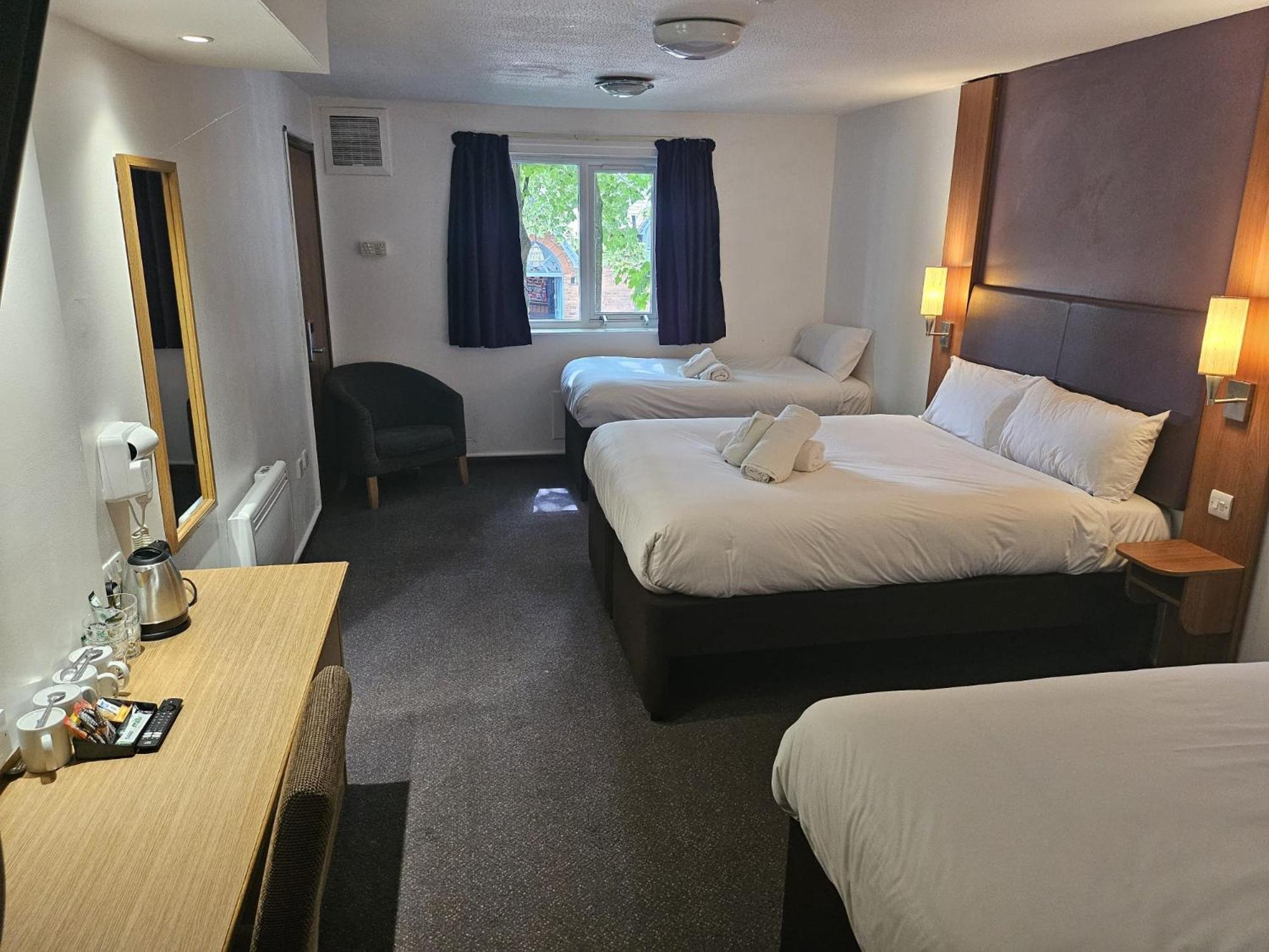 V Lodge Manchester Міддлтон Екстер'єр фото