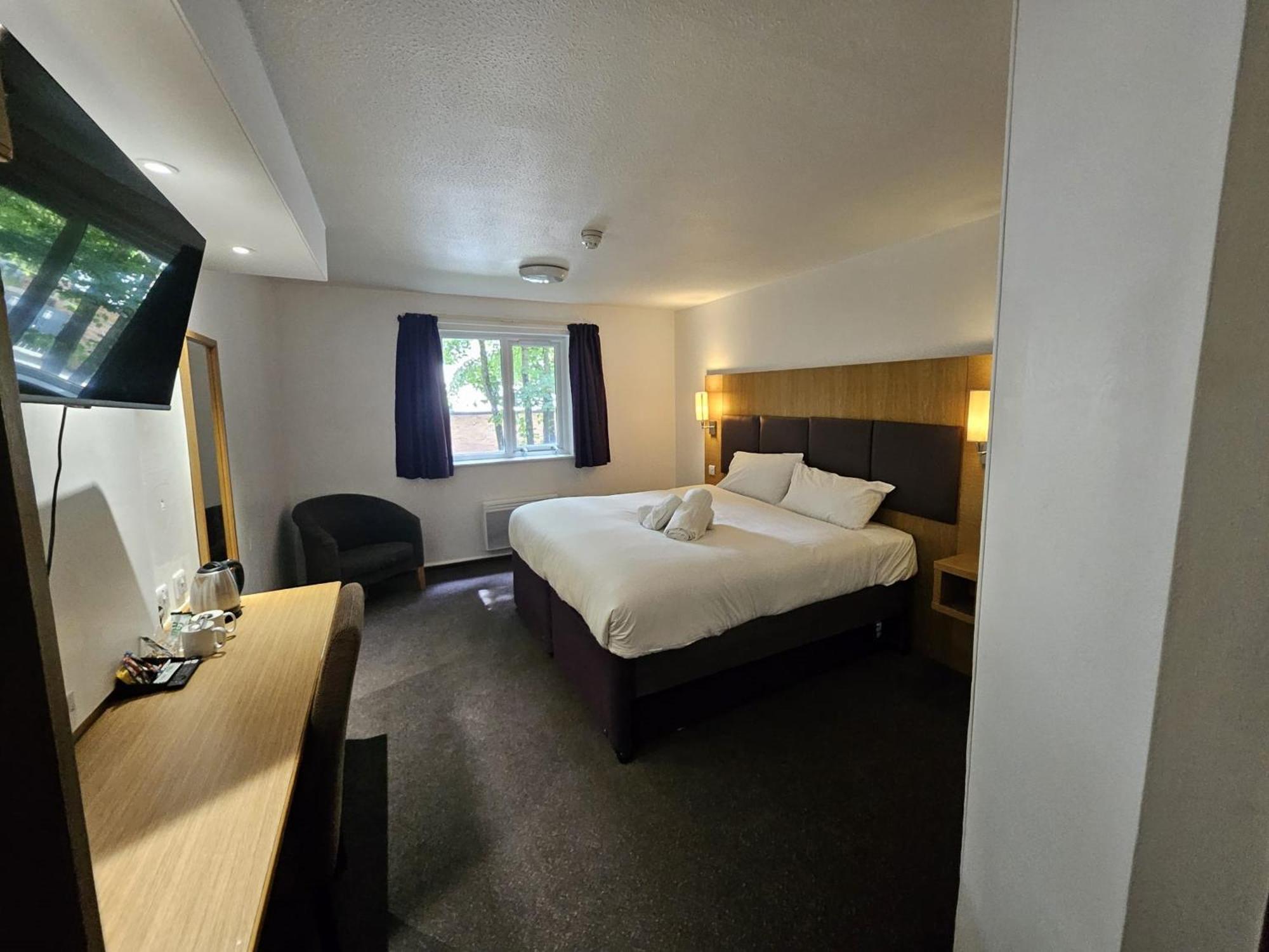 V Lodge Manchester Міддлтон Екстер'єр фото